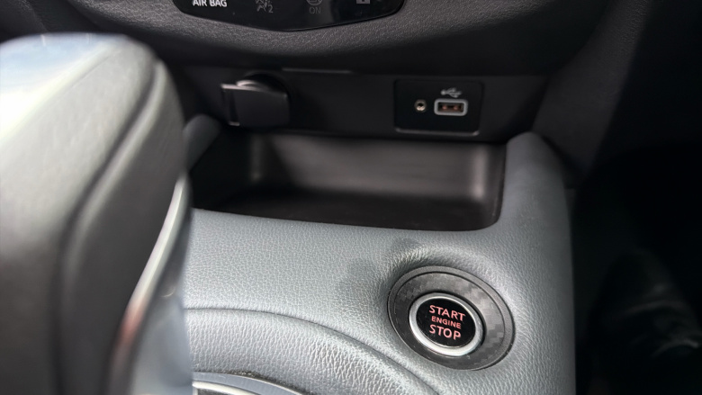 Nissan Juke 1.0 DiG-T 114 Tekna 5dr DCT Petrol Hatchback